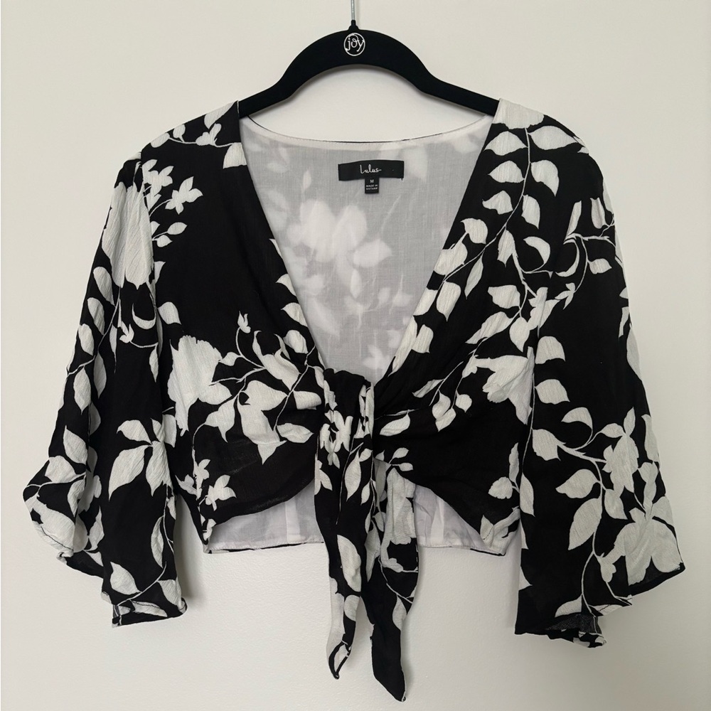 Black & White Floral Tie-Front Blouse